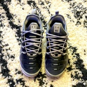 Nike vapor max wolf grey , size 9